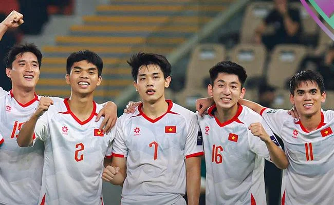 Đá gà cựa sắt 99vz